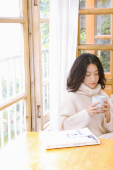 屋顶上的绿宝石剧情